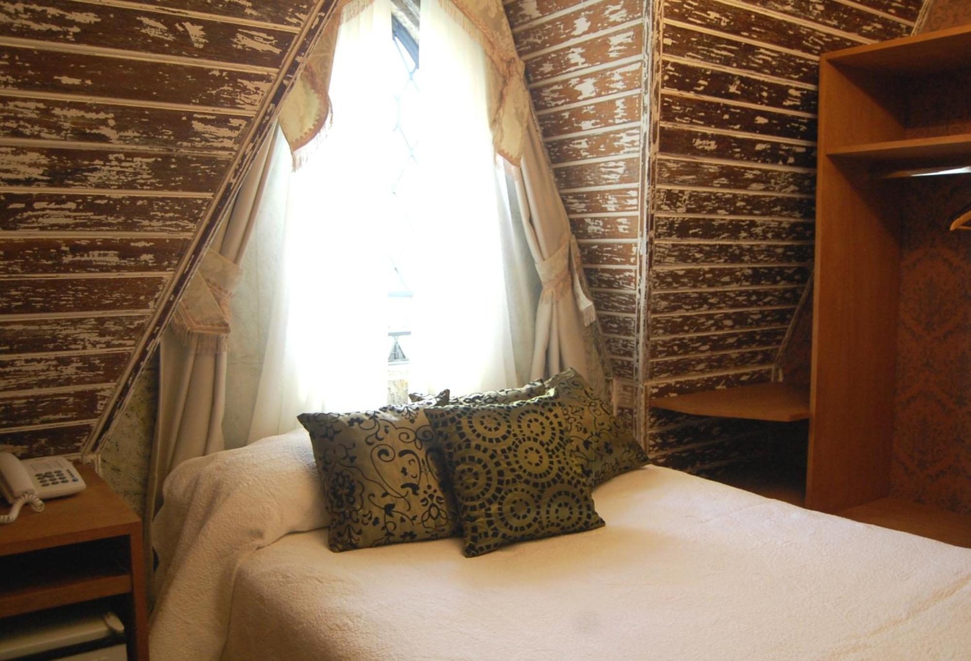 Castelo De Itaipava - Hotel, Eventos E Gastronomia Phòng bức ảnh