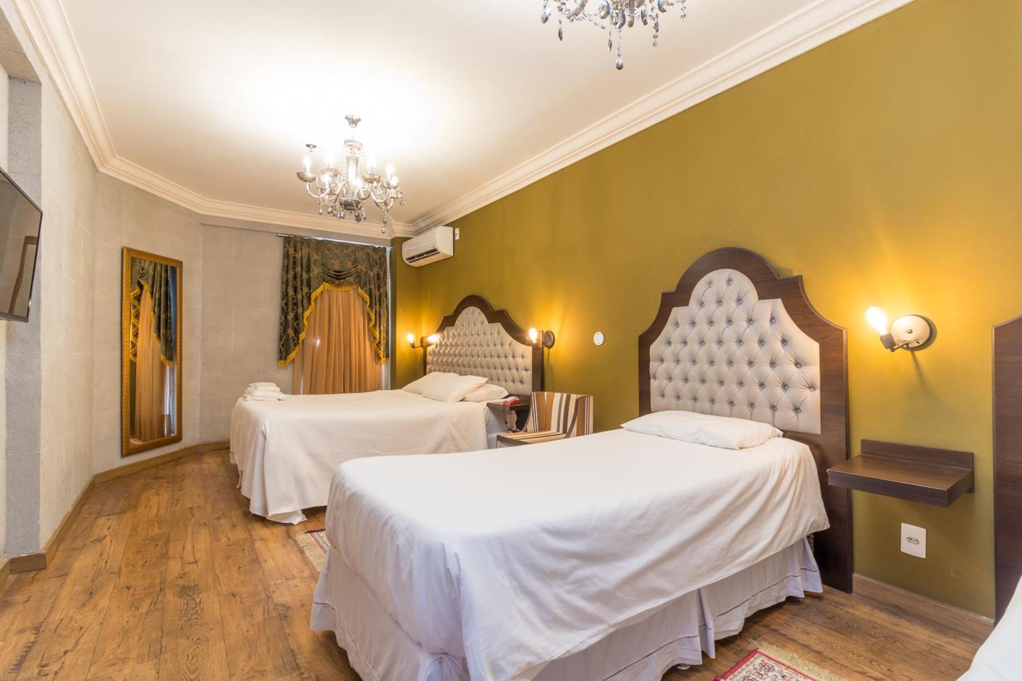 Castelo De Itaipava - Hotel, Eventos E Gastronomia Phòng bức ảnh
