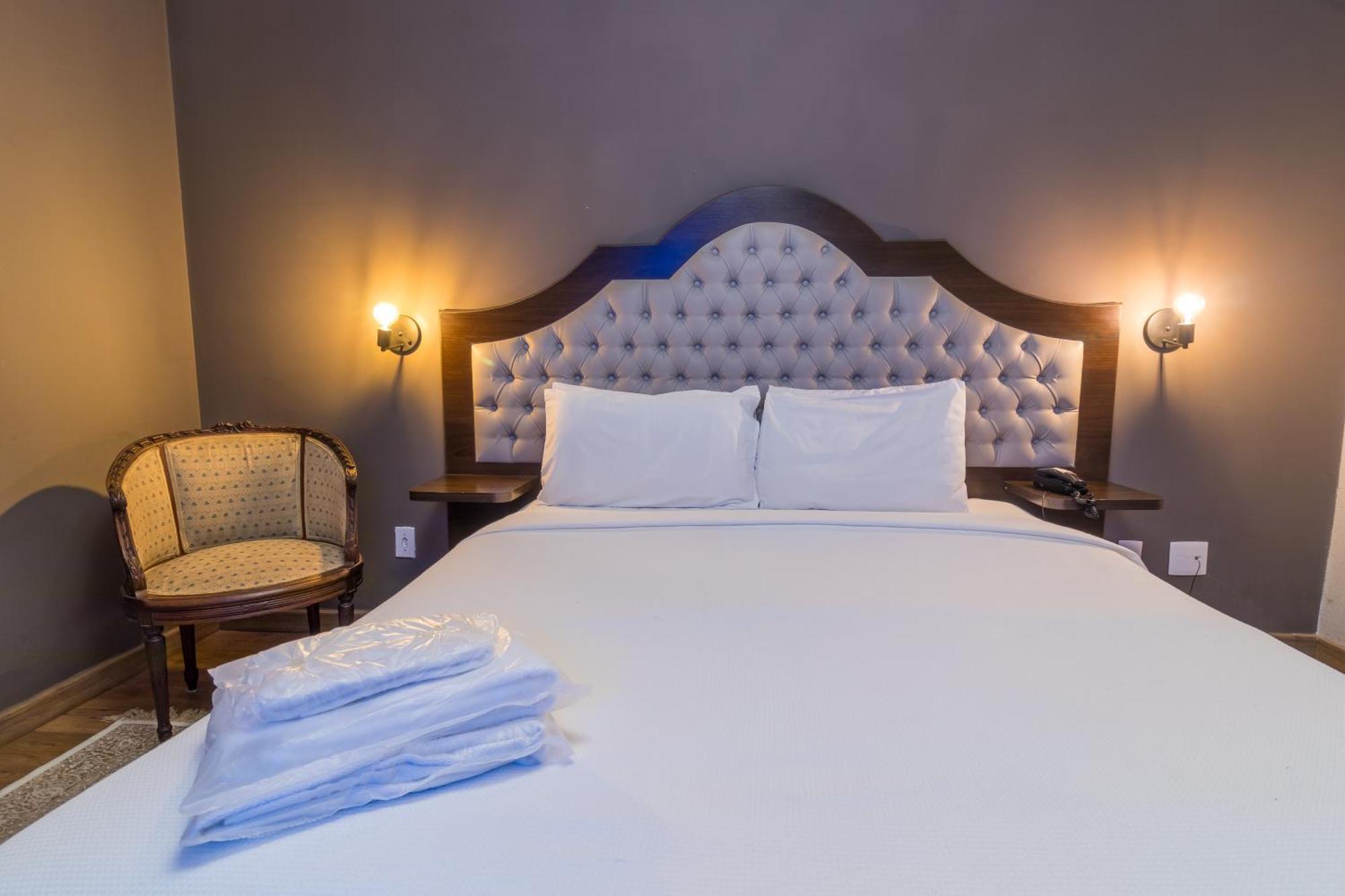Castelo De Itaipava - Hotel, Eventos E Gastronomia Phòng bức ảnh